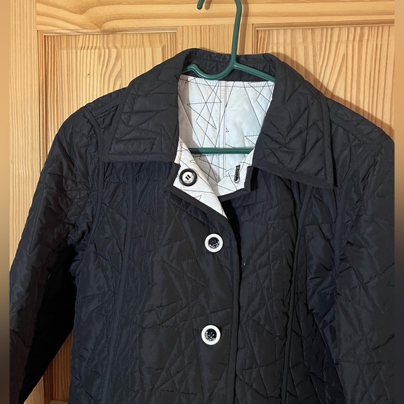 Vintage Black And White Quilted Women's Reversible Coat - Picture 6 of 16